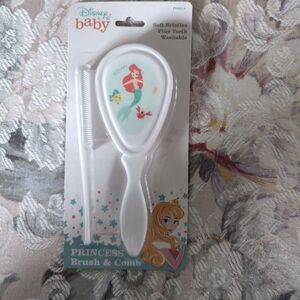 Disney Princess Ariel Brush & Comb Set - White